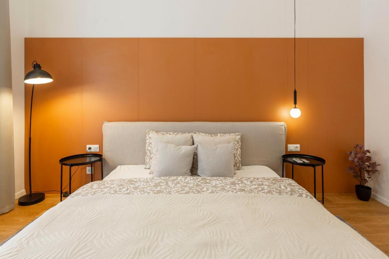 Luxurious Minimalist Residence With Sauna By Prestige Homes บูดาเปสต์ ภายนอก รูปภาพ