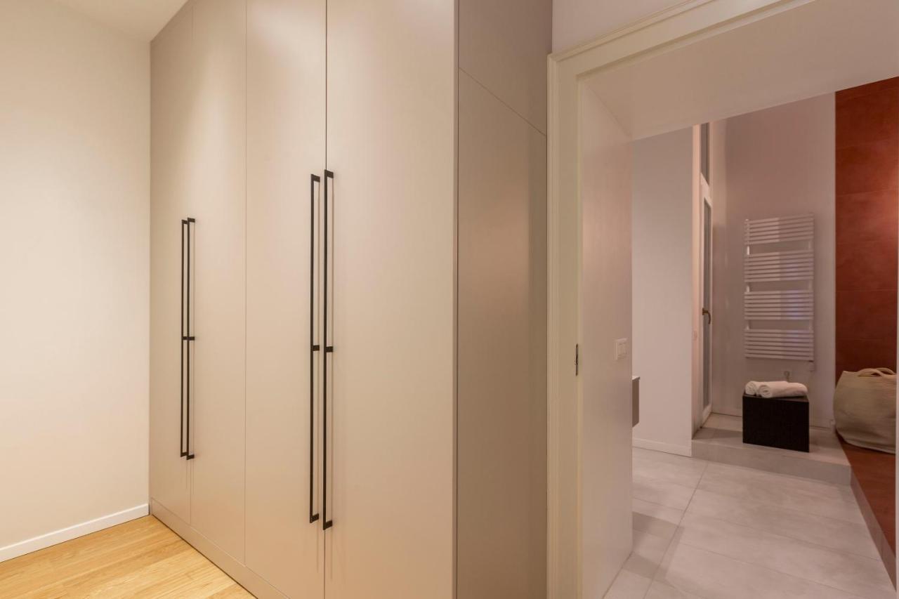 Luxurious Minimalist Residence With Sauna By Prestige Homes บูดาเปสต์ ภายนอก รูปภาพ